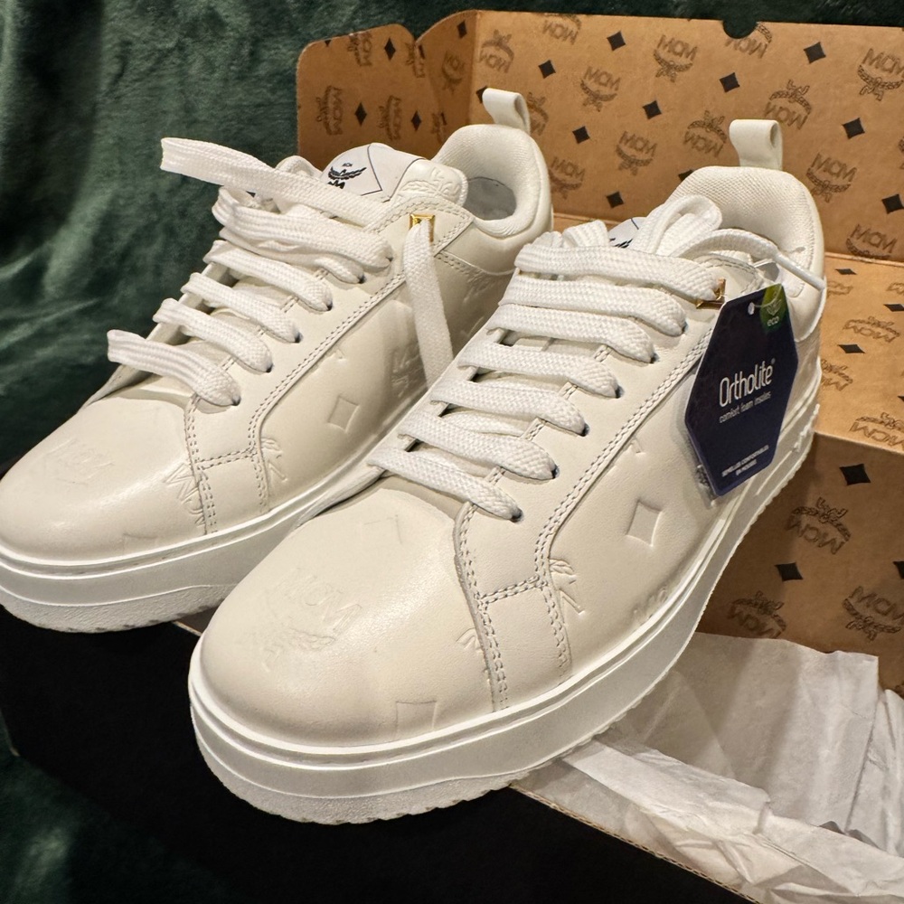 MCM Neo Derby Leather Sneakers